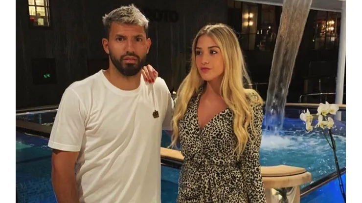 El buen Kun la descose como gamer en cuarentena y su novia, Sofía Calzetti, lo ha grabado en faena.