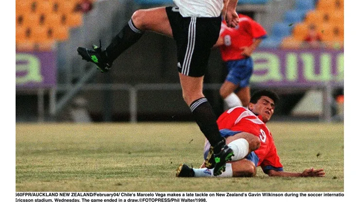 Vega jugando por la Roja