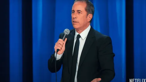 Jerry Seinfeld es reconocido por interpretarse a sí mismo en la popular sitcom "Seinfeld".