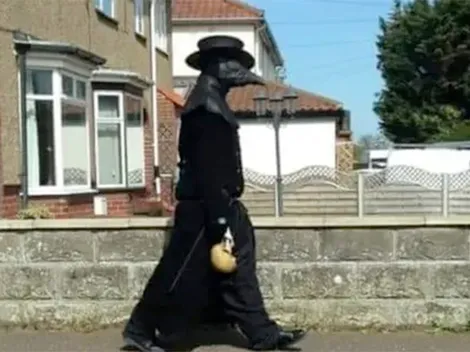 Médico de la peste negra aterroriza a pueblo inglés