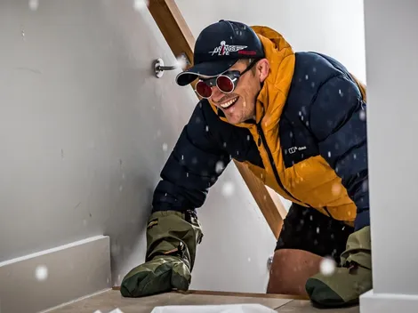 Para aplaudir: Atleta de Red Bull cuadripléjico “escala” la altura equivalente a la del Monte Everest