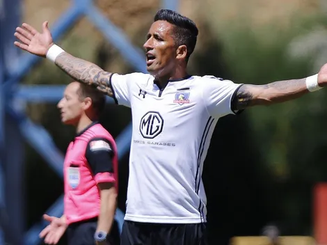Lucas Barrios: "Colo Colo tiene un director deportivo, él debe solucionar esto"