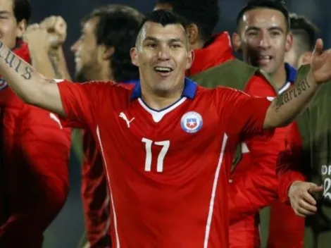 Gary solidario: Dona a la Cruz Roja la camiseta de Chile en Copa América 2015