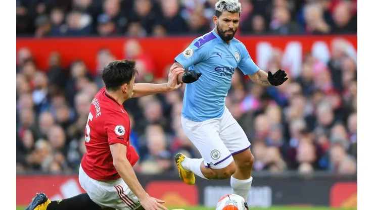 Kun Aguero en el clásico de Manchester