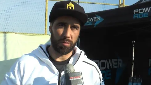 El portero Claudio Bravo dio una charla durante 2018 en el sector sur de Santiago.