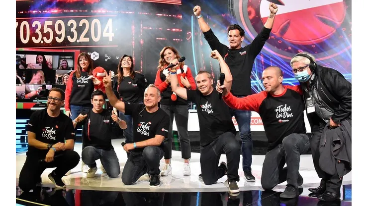 Algunos de los rostros que estuvieron en el Teatro Teletón para la campaña.