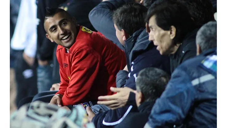 Vidal apoyó a los jugadores
