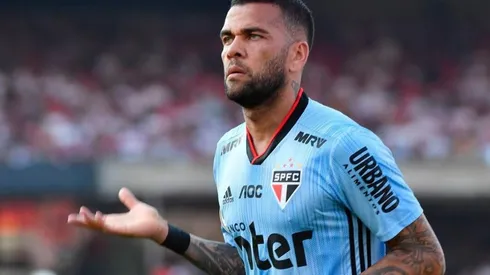 Dani Alves en Sao Paulo