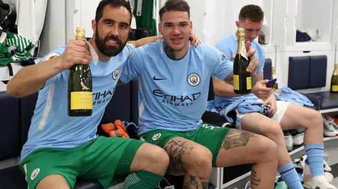 Bravo y Ederson en el City