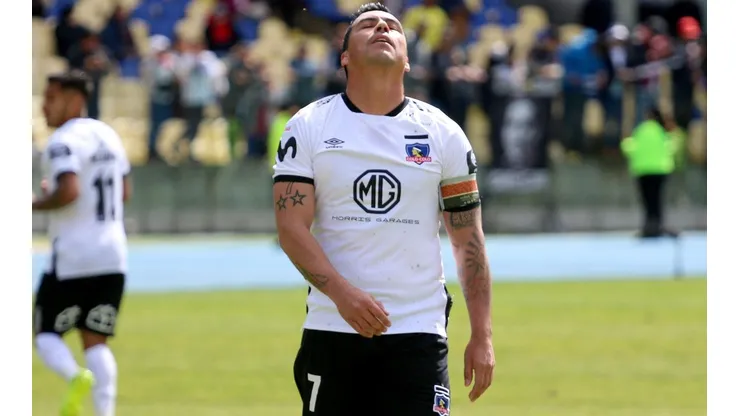 Esteban Paredes en contra de Blanco y Negro