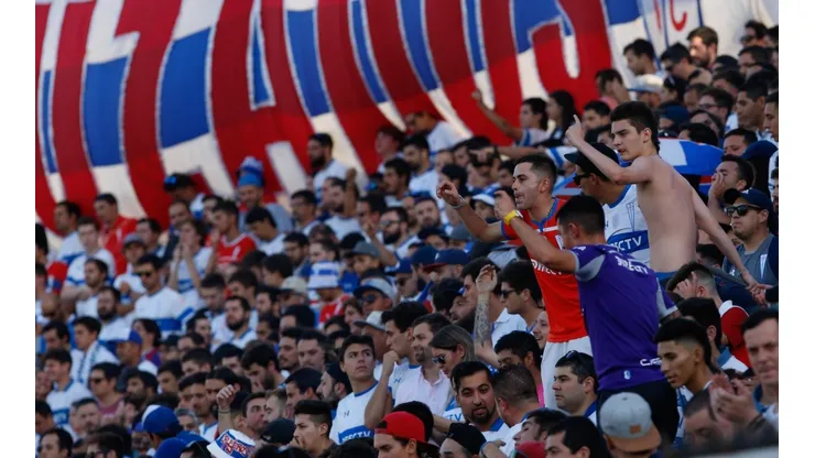 Los saludos en el aniversario 83 de la UC.