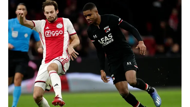 Ajax y AZ Alkmaar los líderes de la liga holandesa