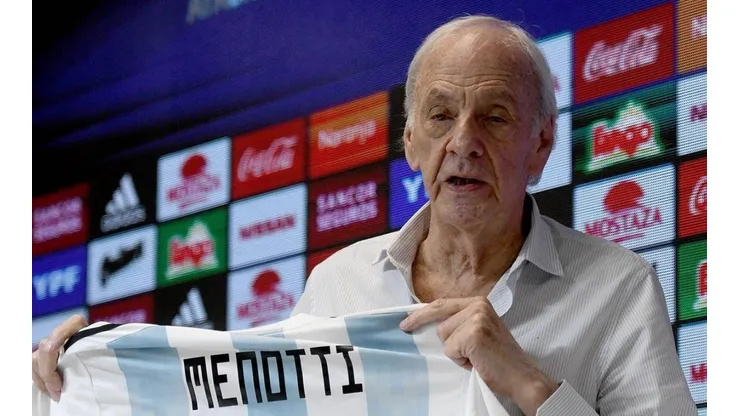 César Luis Menotti en su nuevo cargo en la selección argentina