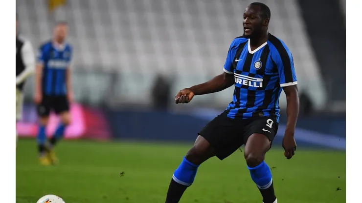 Romelu Lukaku ante Juventus