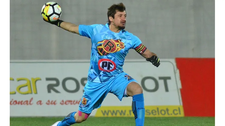 Peric reconoce acercamientos con Colo Colo el 2017.