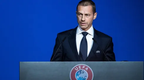 La UEFA se abre a jugar sin público