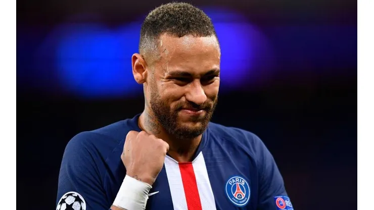 Ney aún no define su futuro