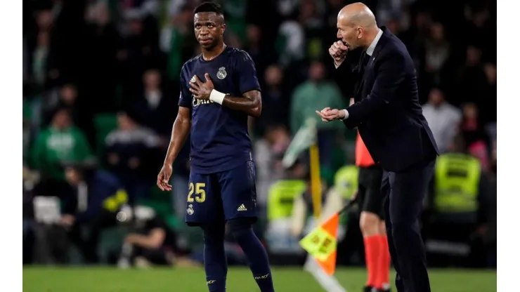 Zidane tiene contrato vigente en Real Madrid