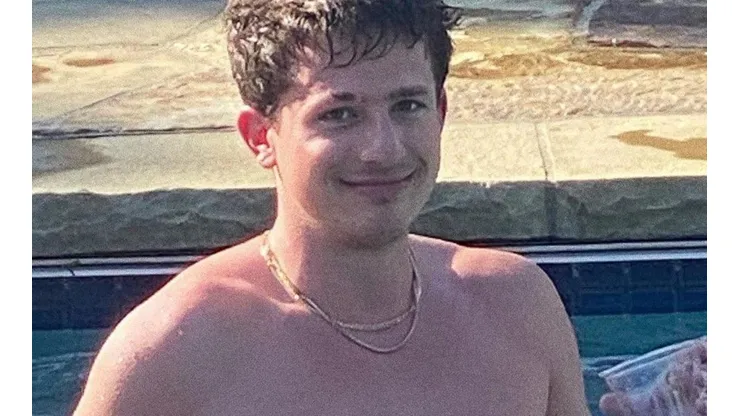 "Todos somos Charlie Puth", aseguraban los espectadores la resaltando la humanidad del artista.