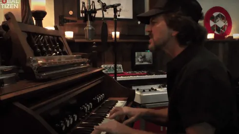 Eddie Vedder apostó por uno de los temas del último disco de Pearl Jam para su actuación.