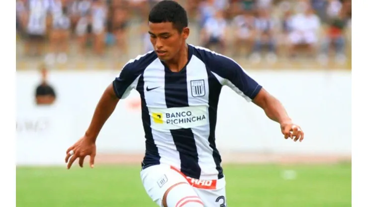 Kluiverth Aguilar ficha por el Manchester City