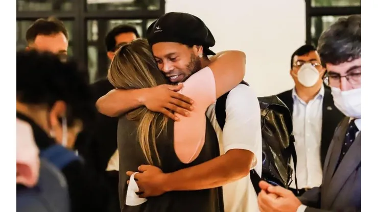 Ronaldinho el día de su liberación