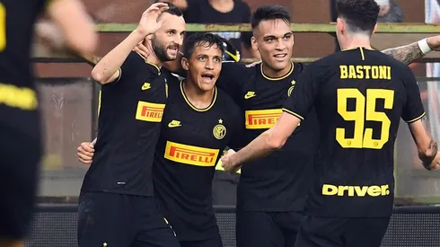 Lindo gesto del cuadro lombardo