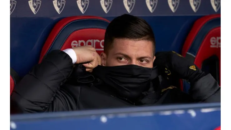 Jovic en problemas