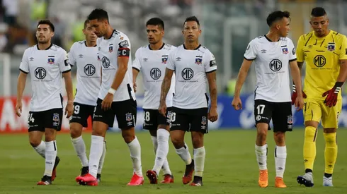 El plantel de Colo Colo negocia fórmulas ante la crisis económica que se avecina por el coronavirus.