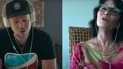 Residente canta junto a su madre en emotiva versión de "René"