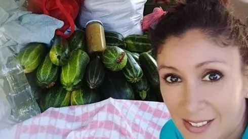 Angélica Sepúlveda ha tenido semanas de mucho trabajo con su pyme de frutas y verduras