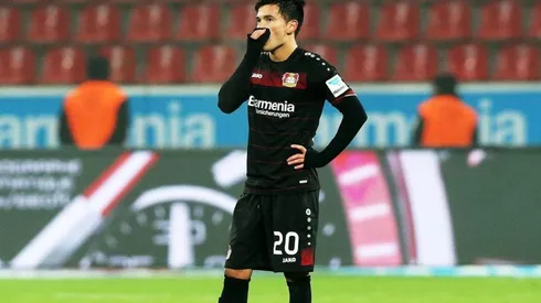 Charles Aránguiz con la camiseta del Leverkusen