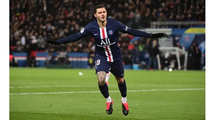 Mauro Icardi festejando un gol del PSG