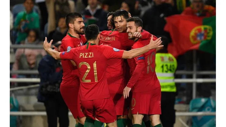 Cristiano y compañía ayudan al fútbol amateur