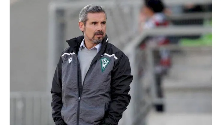 Miguel Ramírez en la banca de Santiago Wanderers