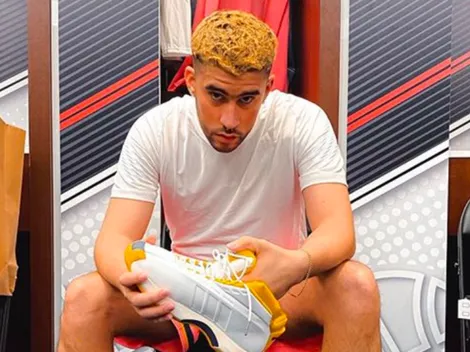 Bad Bunny se transforma para cantar clásicos del reggaeton