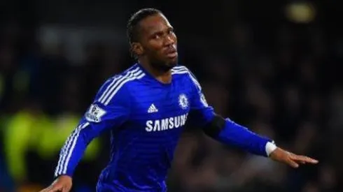 El retirado futbolista ofreció su recinto de salud para detectar el covid-19.