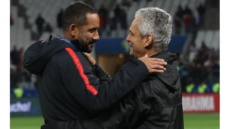 Jean Beausejour pudo jugar como central