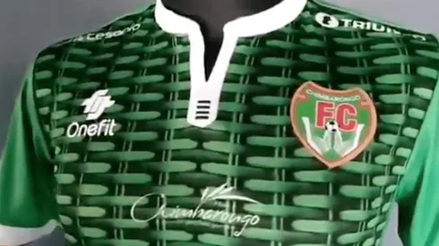 La sofisticada camiseta de Chimbarongo FC