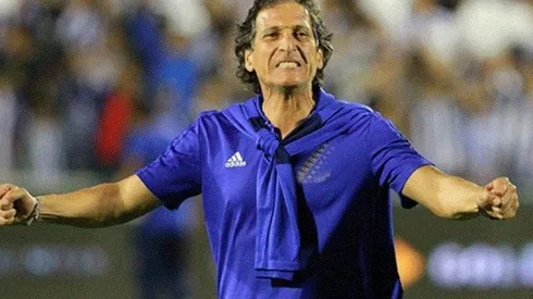 Mario Salas tuvo grandes campañas en Perú con Cristal