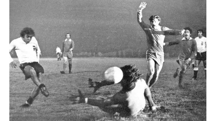 Colo Colo cayó en 1973 en tres finales ante Independiente.