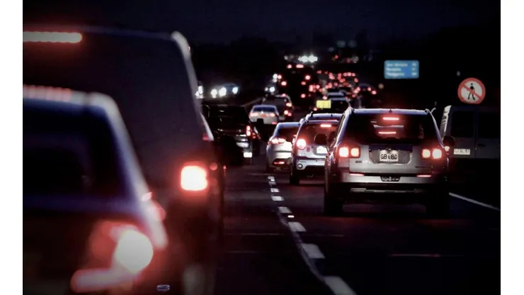 La Salida Sur de Santiago colapsó con la cantidad de autos.