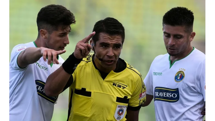 Las reglas del fútbol debieron adecuarse a la implementación del VAR