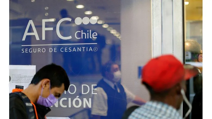 No es necesario hacer las largas filas fuera la administradora de fondos.