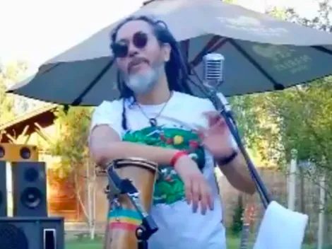 Quique Neira no termina show online y "lo suben al columpio"