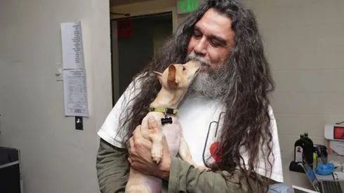 Tom Araya es un enamorado de los perros