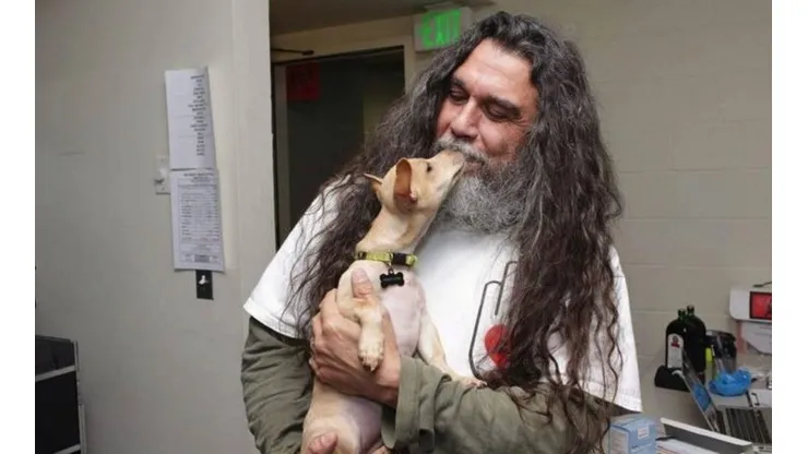 Tom Araya es un enamorado de los perros