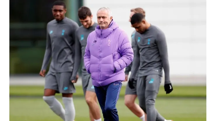 Mourinho entrenando en el Tottenham