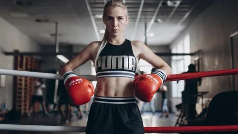 La campeona Fabiana Bytyqi se recupera en su hogar.