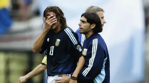 Hernán Crespo abandona la cancha llorando luego de la eliminación de Argentina en el Mundial 2002